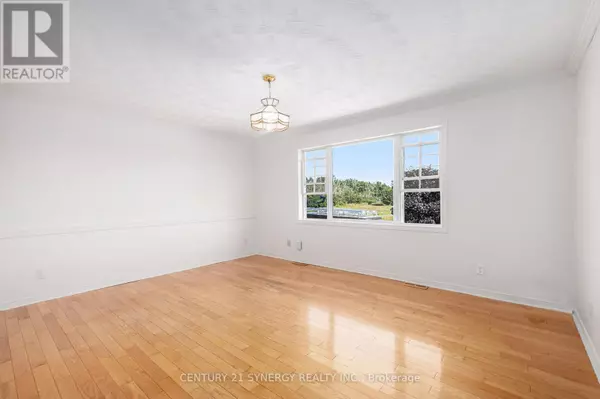 Montague, ON K7A4S4,887 MACPHERSON ROAD