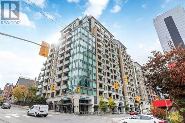 Ottawa, ON K1N6B1,238 BESSERER ST #511