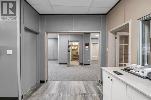 Cornwall, ON K6H1B2,111 MONTREAL ROAD