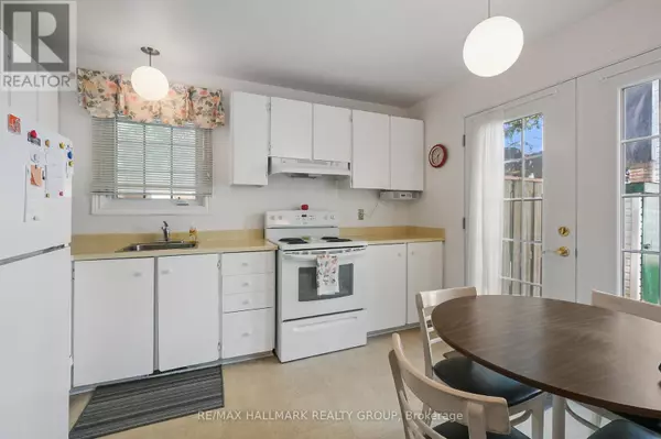 Ottawa, ON K2C3M9,625 TRELAWNY PRIVATE