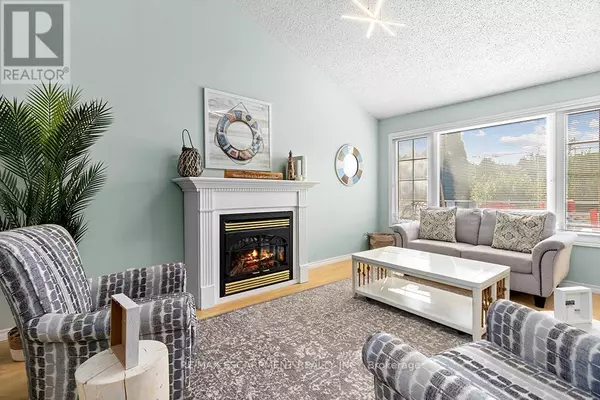 Saugeen Shores, ON N0H2L0,310 ALBERT STREET S