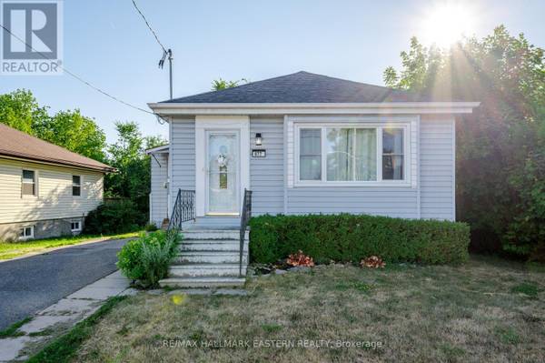 Peterborough East (central), ON K9H1Z5,677 ARMOUR ROAD