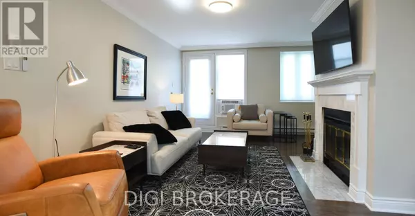 Ottawa, ON K1N5C6,100 Bruyere ST #305