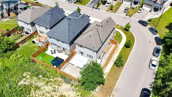 Cambridge, ON N3H0B7,24 PLUMRIDGE CRESCENT