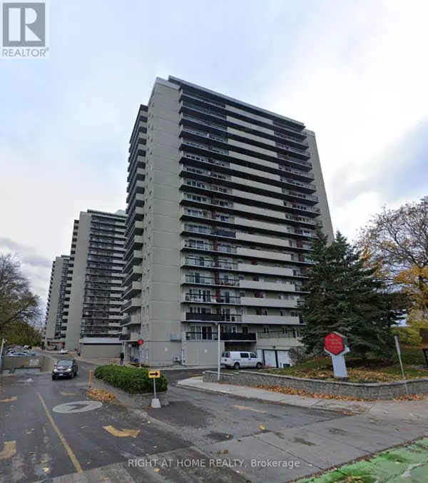 158C McArthur AVE #1607, Ottawa, ON K1L8E7