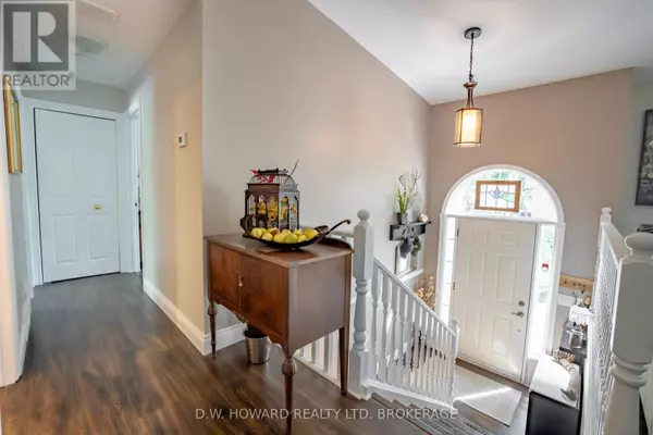 Fort Erie (ridgeway), ON L0S1N0,209 MAPLE LEAF AVENUE N
