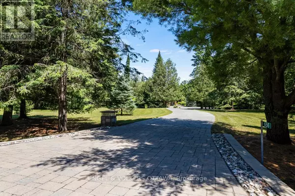 Ottawa, ON K0A1L0,656 SPRUCE RIDGE ROAD