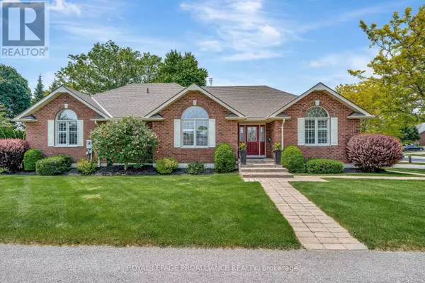3 HAZEL COURT, Belleville (belleville Ward), ON K8P5M4