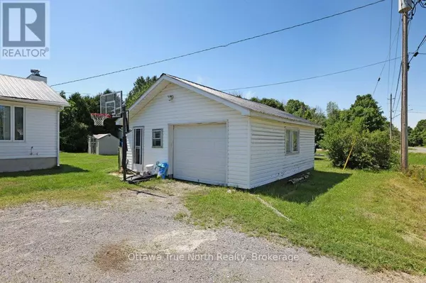 Mcnab/braeside, ON K0A3L0,45 ALSTON STREET