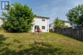 Kawartha Lakes (lindsay), ON K9V4R1,32 CHAMPLAIN BOULEVARD