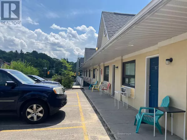 Huntsville (chaffey), ON P1H1G5,32 KING WILLIAM STREET