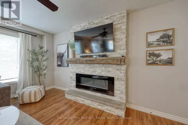 Woodstock (woodstock - South), ON N4S2B8,180 BUTLER STREET