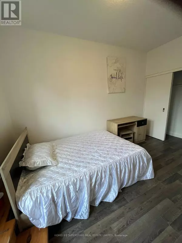 Waterloo, ON N2L3H2,62 Balsam ST #T101