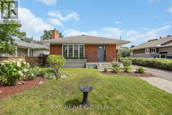 2158 WESTBOURNE AVENUE, Ottawa, ON K2A1N5