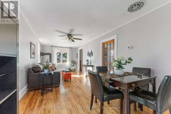 Prescott, ON K0E1T0,416 DIBBLE STREET E