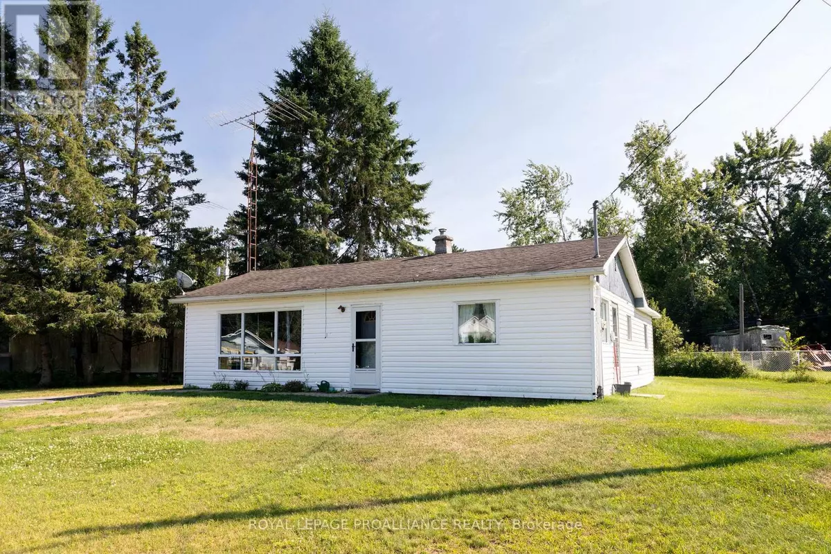 Addington Highlands, ON K0H2G0,4 TALL PINE ROAD