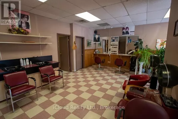 Brantford, ON N3P1N7,170 BRANTWOOD PARK