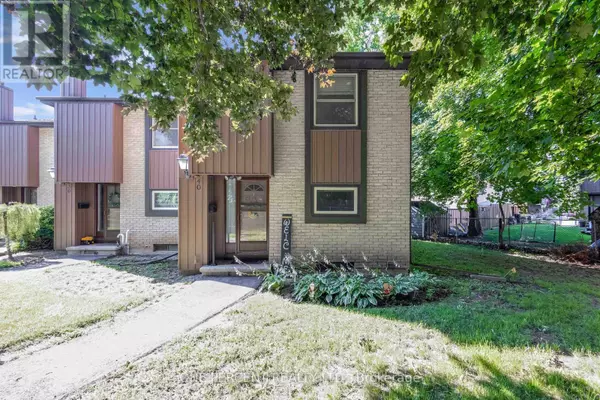 Cambridge, ON N1R6V8,215 Glamis RD #40