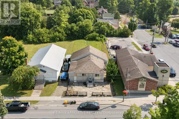 Lanark Highlands, ON K0G1K0,79 GEORGE STREET