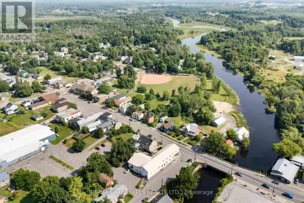 Lanark Highlands, ON K0G1K0,79 GEORGE STREET