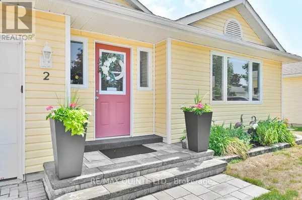 Prince Edward County (wellington), ON K0K3L0,2 HERITAGE DRIVE