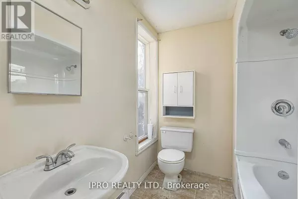 Owen Sound, ON N4K2L1,1083 3RD AVENUE A E