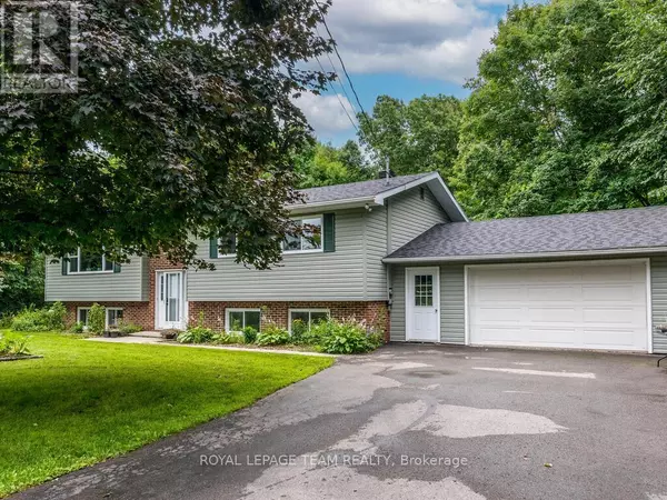 6677 ROGER STEVENS DRIVE, Montague, ON K7A4S6