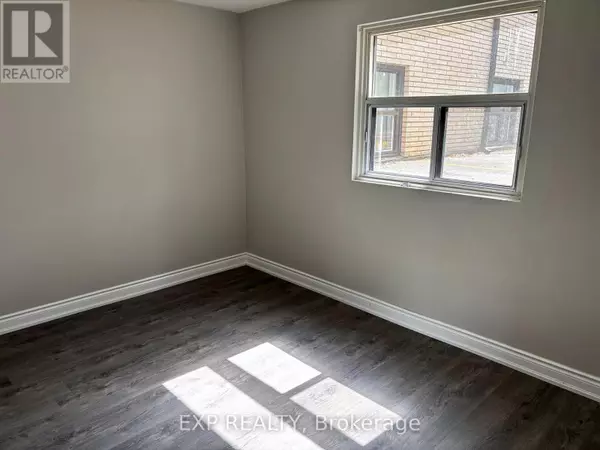 Welland (lincoln/crowland), ON L3B4R5,744 Lincoln ST #4