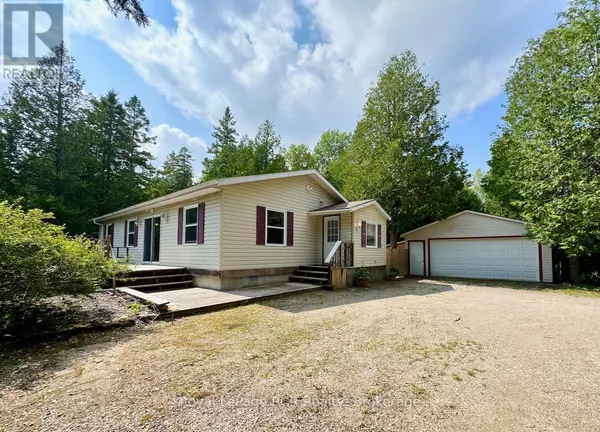 323 EAST ROAD RR 4 ROAD, Northern Bruce Peninsula, ON N0H1W0
