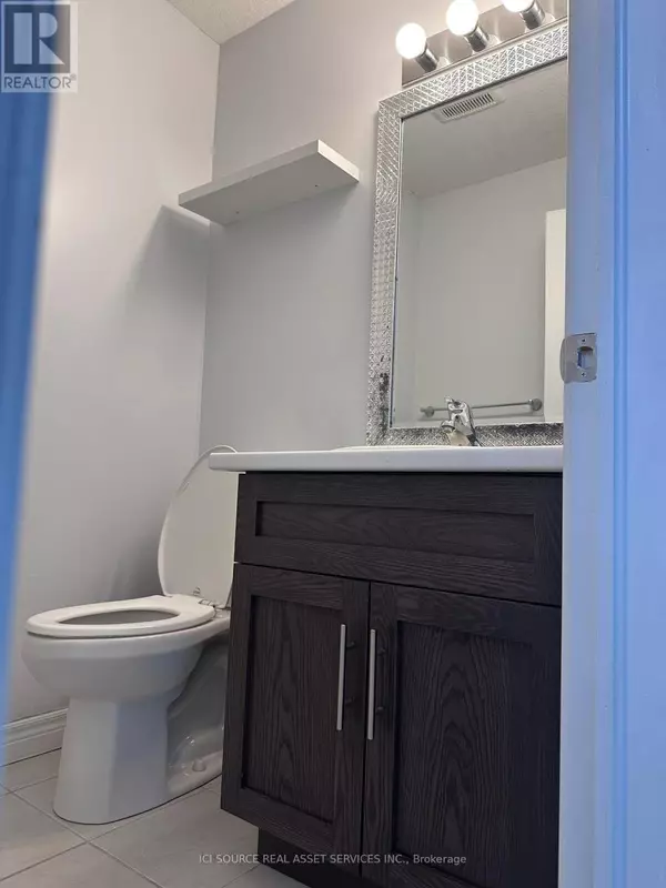 Guelph (kortright East), ON N1G0A8,24 MCCANN STREET