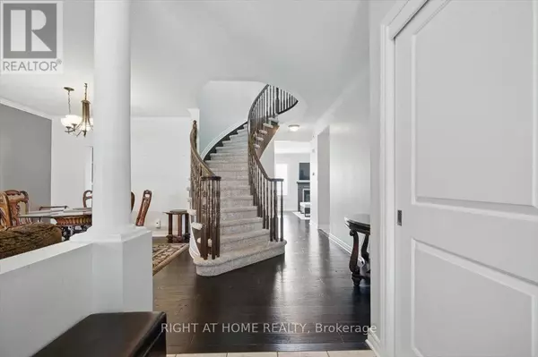Ottawa, ON K4A0L3,228 WILDCLIFF WAY