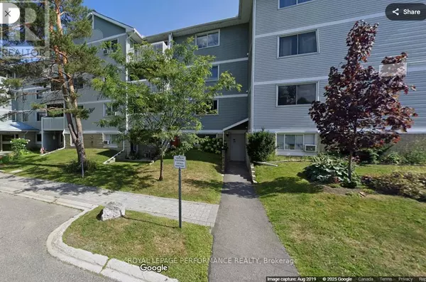 212 Viewmount DR #109, Ottawa, ON K2E7X2