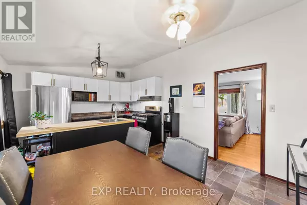 Woodstock (woodstock - North), ON N4S4V8,807 CAMBRIDGE STREET