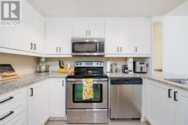 Ottawa, ON K1R0A8,250 Lett ST #206