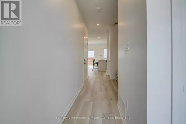 Cambridge, ON N1R8H7,416 Dundas ST #9