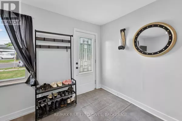 Kingston (east Of Sir John A. Blvd), ON K7K4N6,11 KINGSCOURT AVENUE