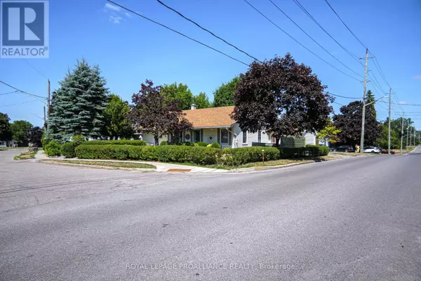 Quinte West (trenton Ward), ON K8V1Z7,18 JACKSON STREET