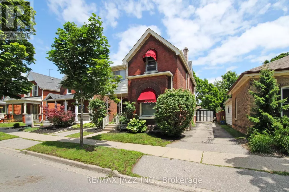 Brantford, ON N3T3J4,243 BRANT AVENUE
