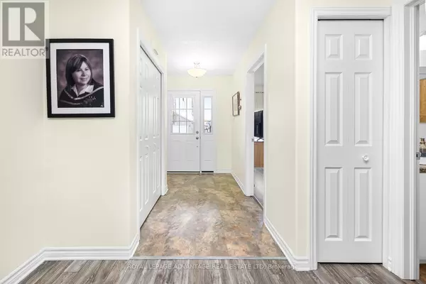 Smiths Falls, ON K7A0A9,42 CODE CRESCENT