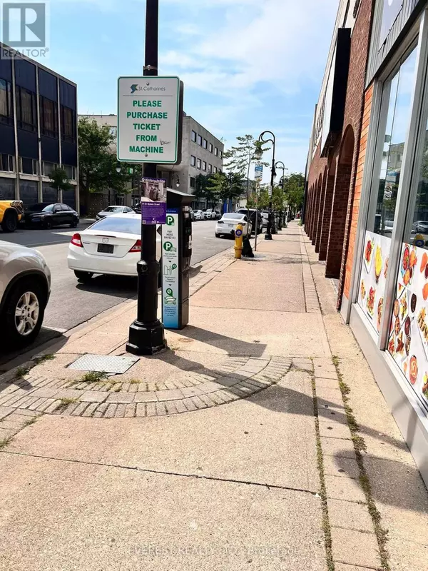 St. Catharines (downtown), ON L2R5G3,12 QUEEN STREET