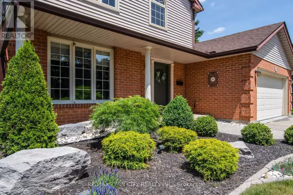 Waterloo, ON N2K3E4,162 AMBLESIDE COURT