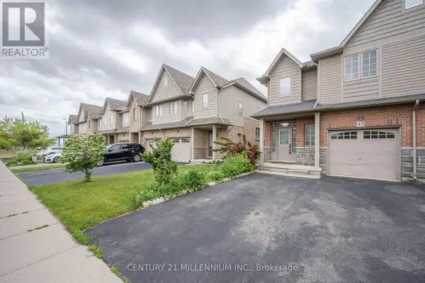 Hamilton (stoney Creek Mountain), ON L8J0C1,43 BANKFIELD CRESCENT