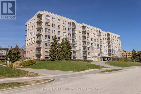 Kingston (east Of Sir John A. Blvd), ON K7K7J7,350 Wellington ST #205