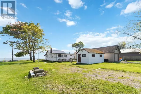 Wainfleet (lakeshore), ON L3K5V4,10953 LAKESHORE ROAD