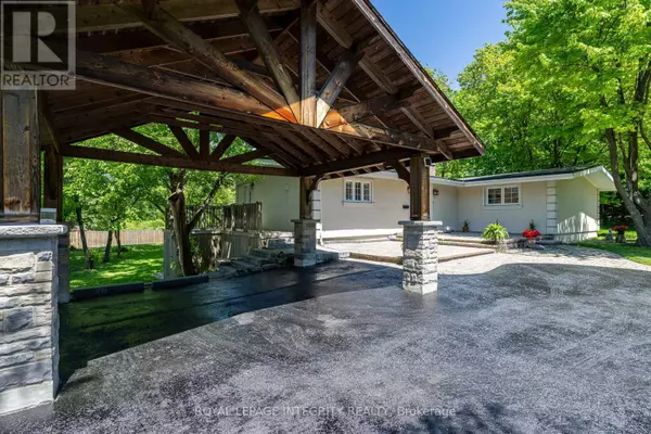 Ottawa, ON K1J6E3,3 BRIARCLIFFE DRIVE