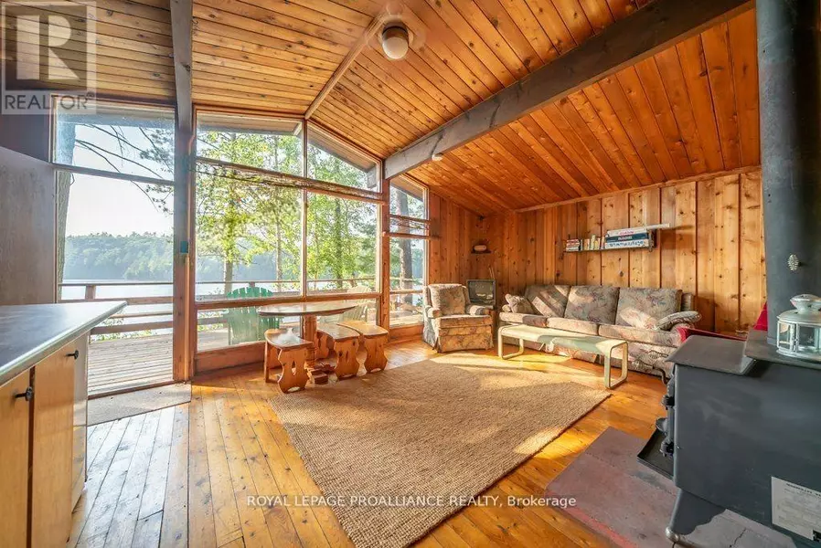 1441A SOUTH KASH LAKE LANE, North Frontenac (frontenac North), ON K0H1B0