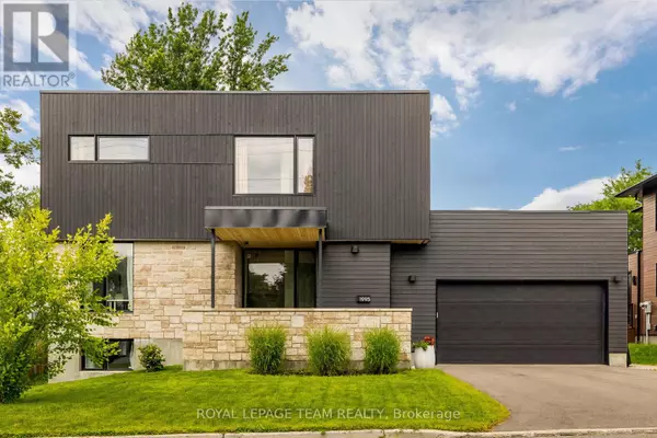 1995 LENESTER AVENUE, Ottawa, ON K2A1K4