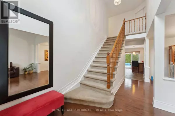 Ottawa, ON K4A4B1,1060 CHAREST WAY