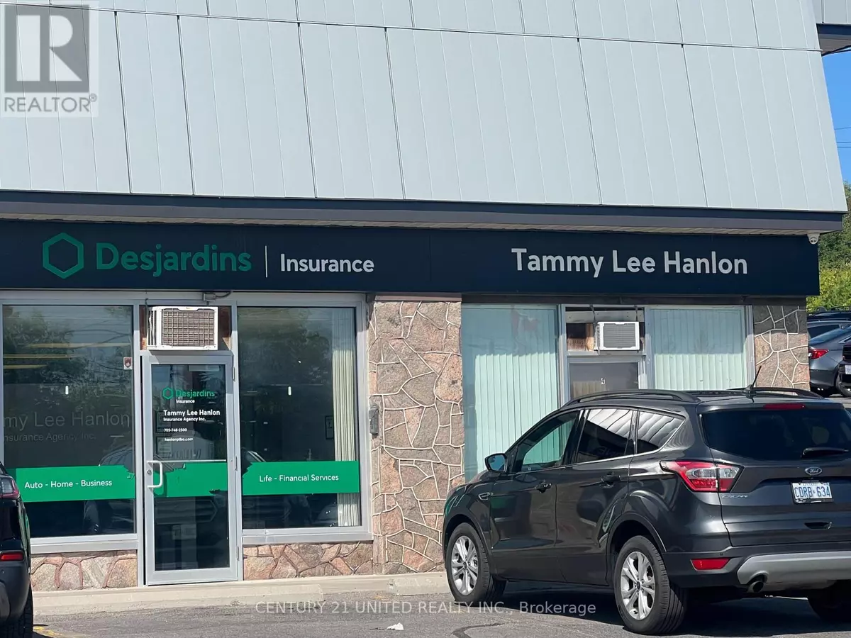 Peterborough (monaghan Ward 2), ON K9J7C7,1600 Lansdowne ST #15