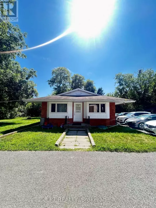3528 McBean ST #E, Ottawa, ON K0A2Z0